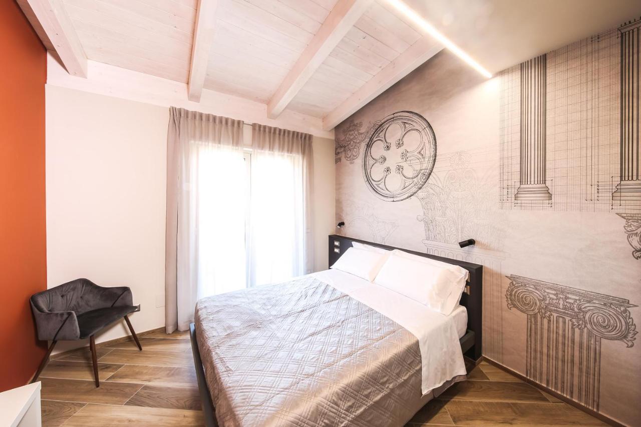 Vicolo Malavolta 7 Rooms And Suites เปดาโซ ภายนอก รูปภาพ
