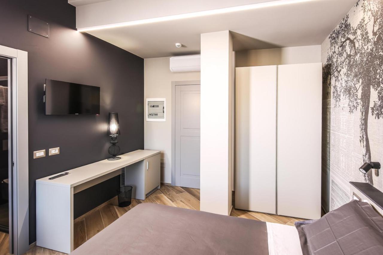 Vicolo Malavolta 7 Rooms And Suites เปดาโซ ภายนอก รูปภาพ