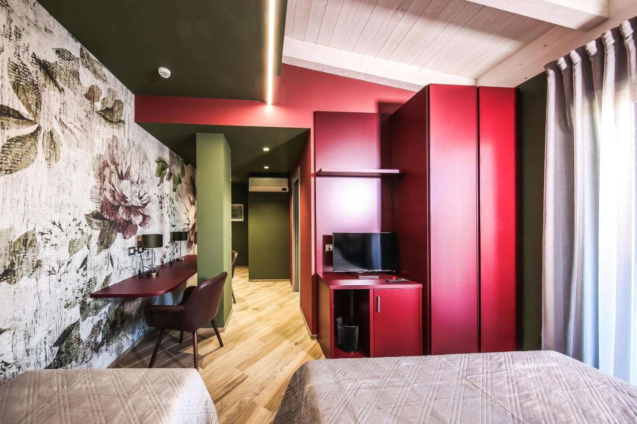 Vicolo Malavolta 7 Rooms And Suites เปดาโซ ภายนอก รูปภาพ