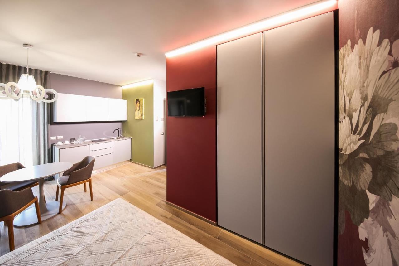 Vicolo Malavolta 7 Rooms And Suites เปดาโซ ภายนอก รูปภาพ
