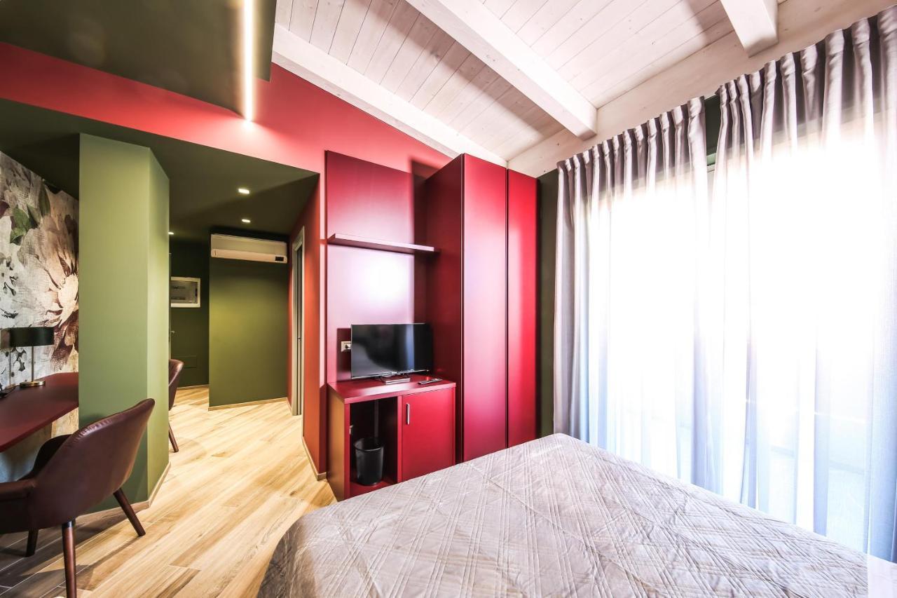 Vicolo Malavolta 7 Rooms And Suites เปดาโซ ภายนอก รูปภาพ